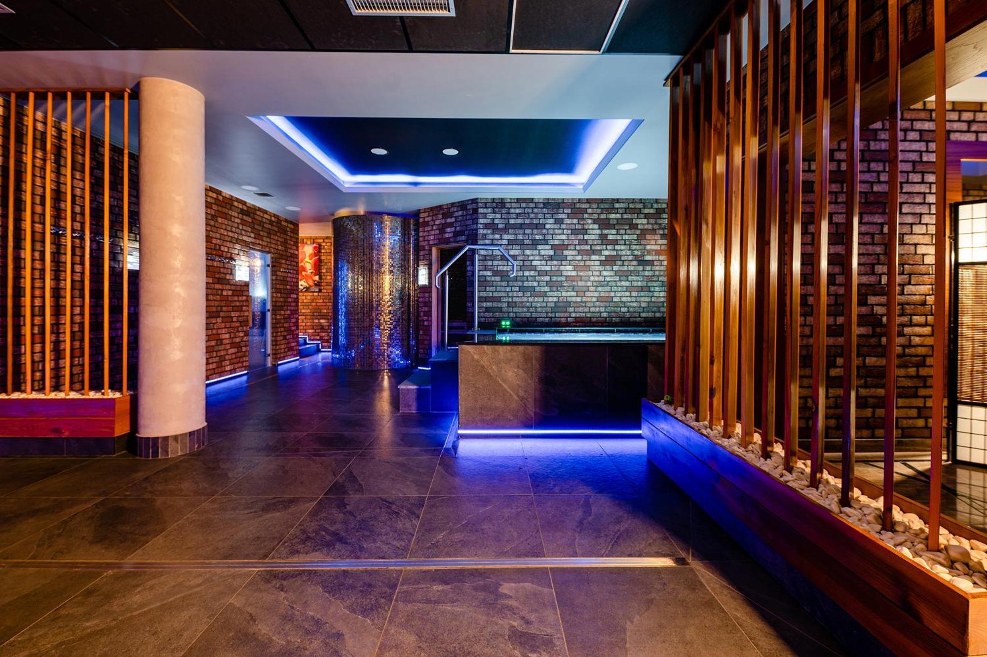 Hotel Alhar Lubliniec Extérieur photo